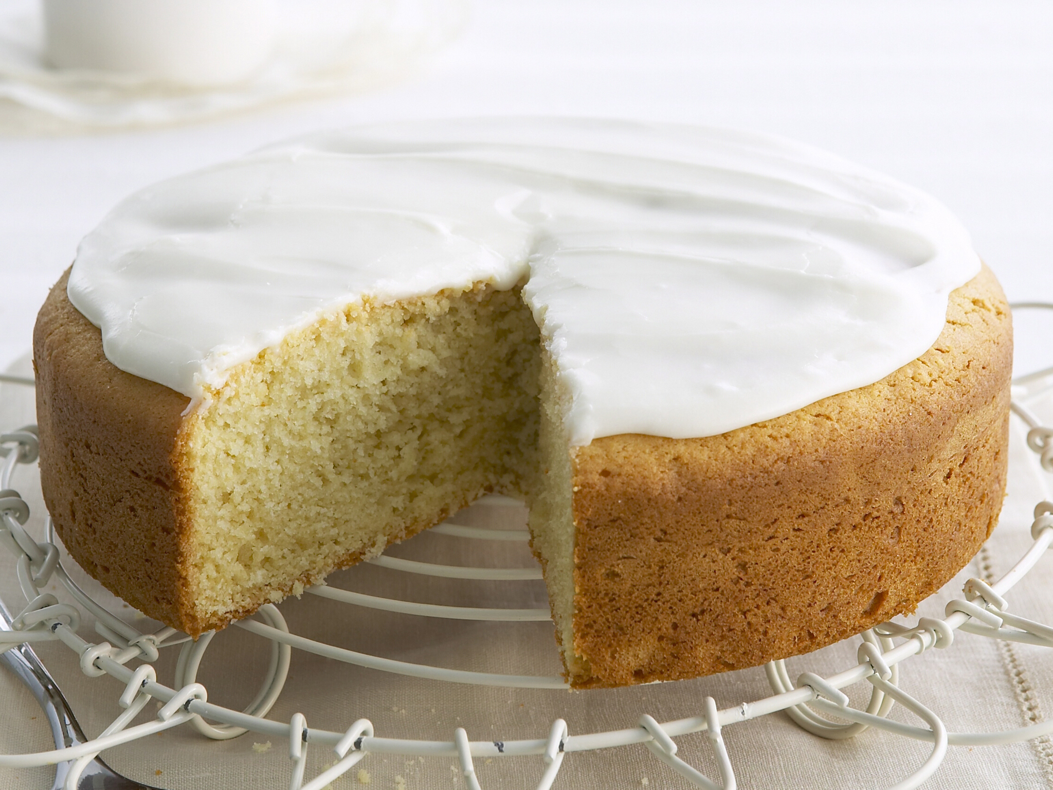 Vanilla Butter Cake (medium) – HANS AUSTRALIAN FOODS